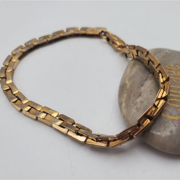 Artisan Gold toned cuban link bracelet - Picture 1 of 4